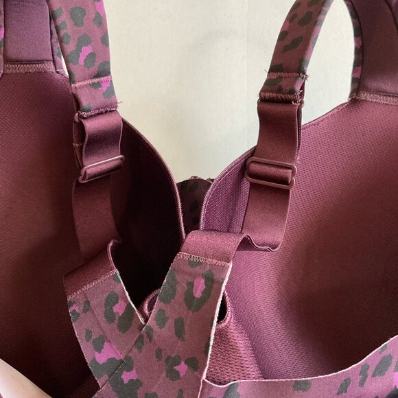 Victoria's Secret Knockout Front-Close Sports Bra, Purple / Leopard Print, 38DD - Picture 9 of 10